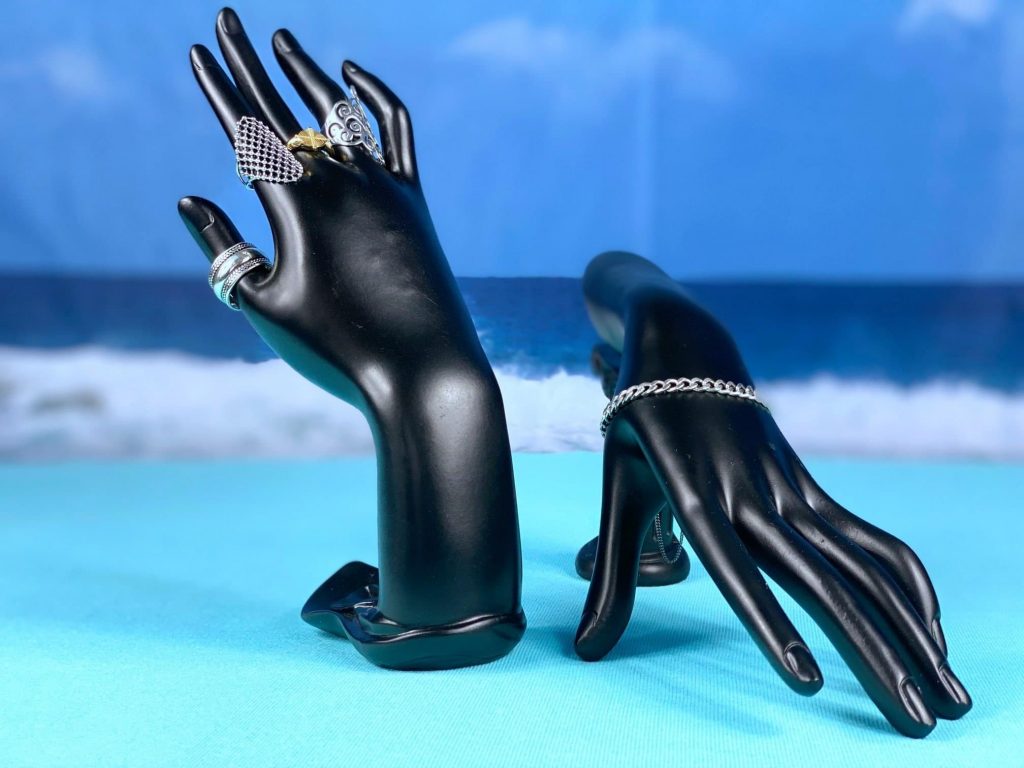 FA14EA0C-8C77-44B7-8809-F32F301308BB