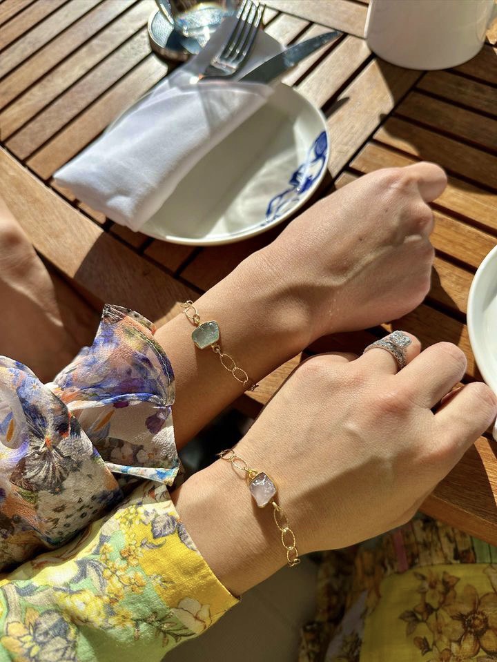 AE538FF5-7348-4AF4-8D60-736BB714C6F2