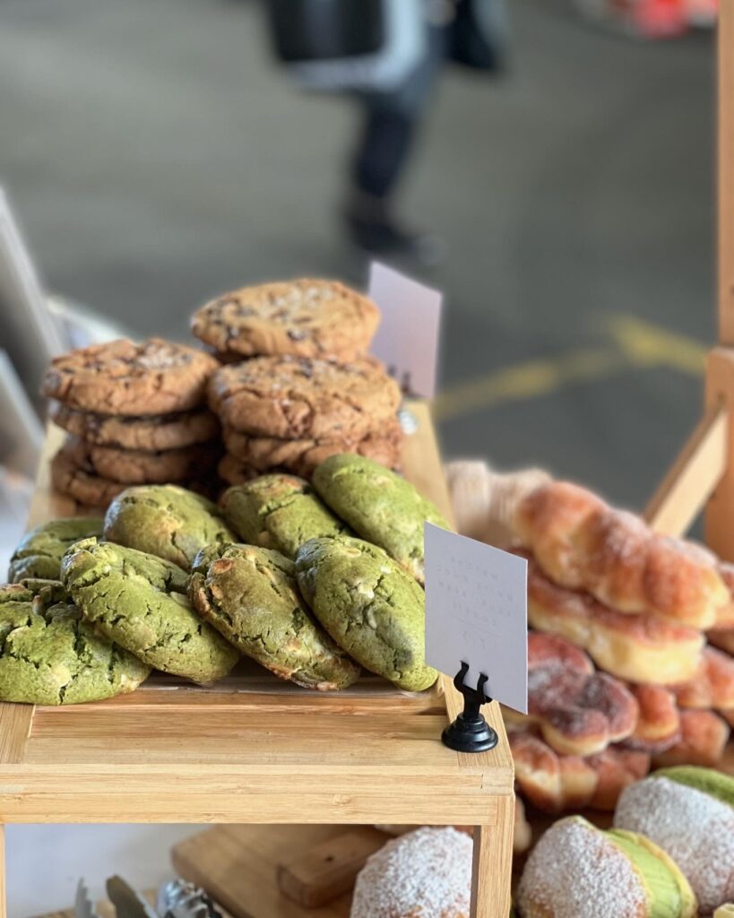 EE0B4197-2327-40CB-AE5C-8E9232ADAEBC